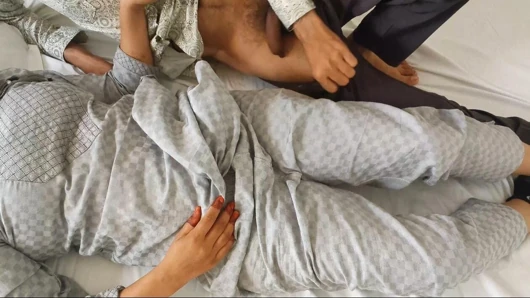 Video gadis india ngentot memek sempit xxx - video xxx