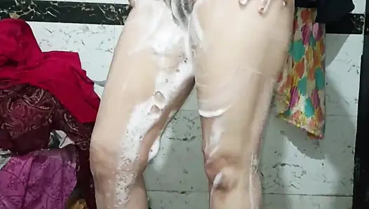 Priya si kakak ipar india lagi pamer tubuh aduhainya