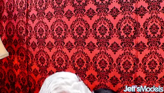 Şişman afet Chloe Klein şiddetle sikiliyor