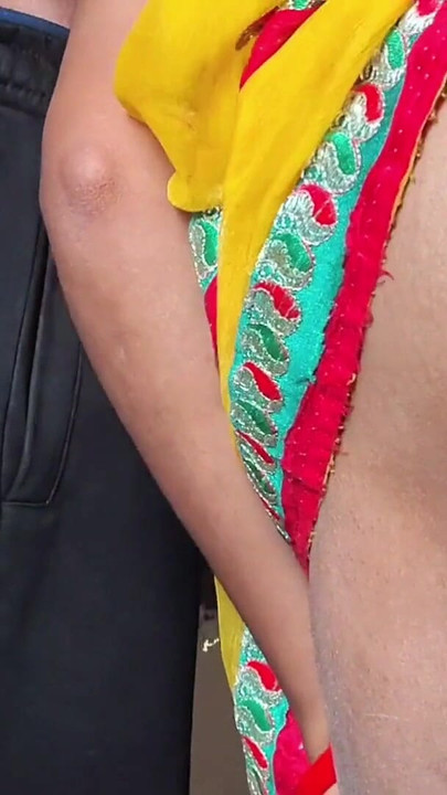 Bhabhi ko pahle chhat par lejakar choda fir bed par chudai ki | Clip 1