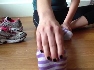 stinky feet after gym