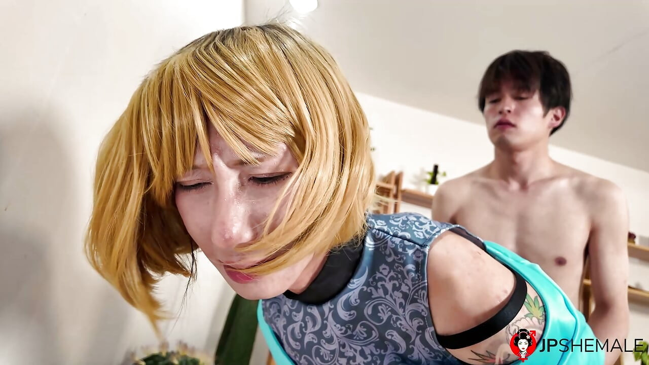 A Japanese shemale Miku Ashida enjoys anal sex with a guy.
