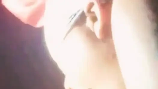 Nyepong kontol dengan sikap