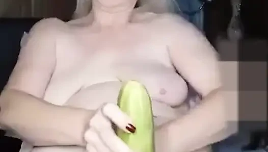 Hot BBW Momma Wants To Play! Cum Play With Me!