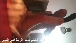 Árabe camgirl fisting y chorros parte 3 sexo árabe y cree