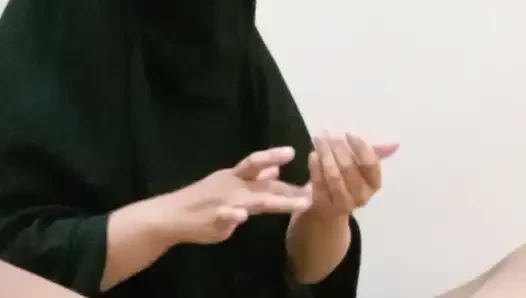 hijab girl fucks her best friend and gives him a handjob as a gift for h...