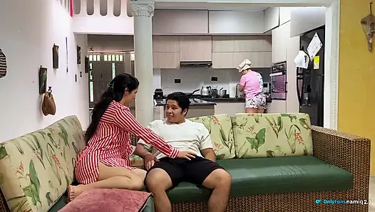 Bu karımın en iyi arkadaşı ve onu önünde siktim!