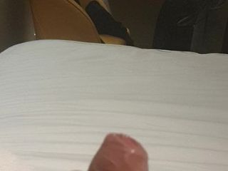 Cumming in a hotel