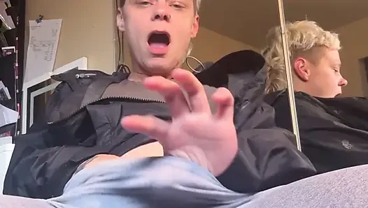 Cumming under my yoga pants