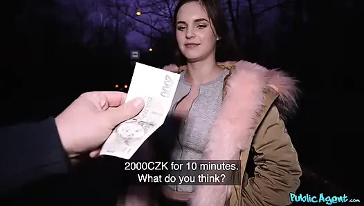 Agent - 20 Year Old Student Taylee Wood Flashes Her Big Tits