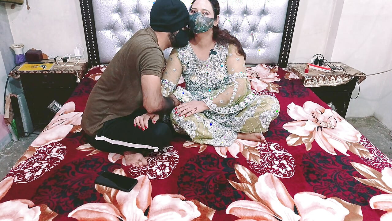 Pierwszy raz z macochą piesek seks analny indyjski Desi Xxxxx sex