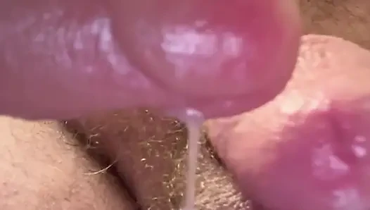 Brokk karısının dildosuyla donuyor