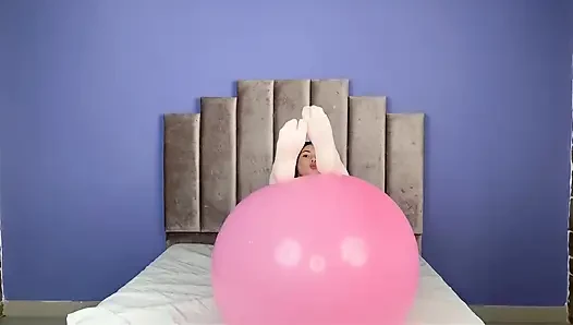 Memantul di balonku
