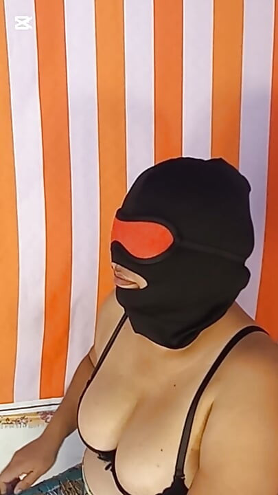 Maskeli oral seks olgun