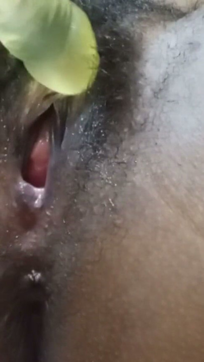 Horny brunette with a big ass masturbates her delicious pussy until she squirts | Clip 1