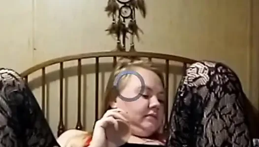 Мастурбирую за деньги вживую