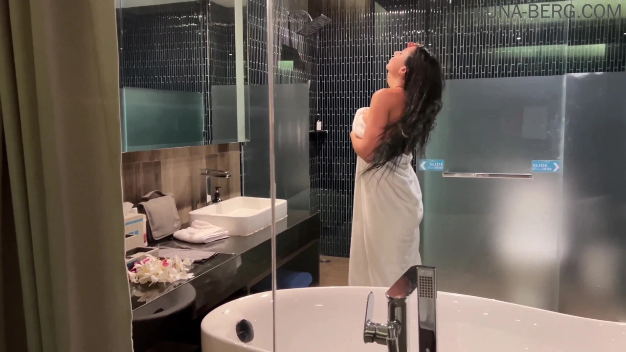 Came to My Hotel Neighbor for Help He Fucked ME HARD and CUMMED ALL OVER MY ASS. Full video.