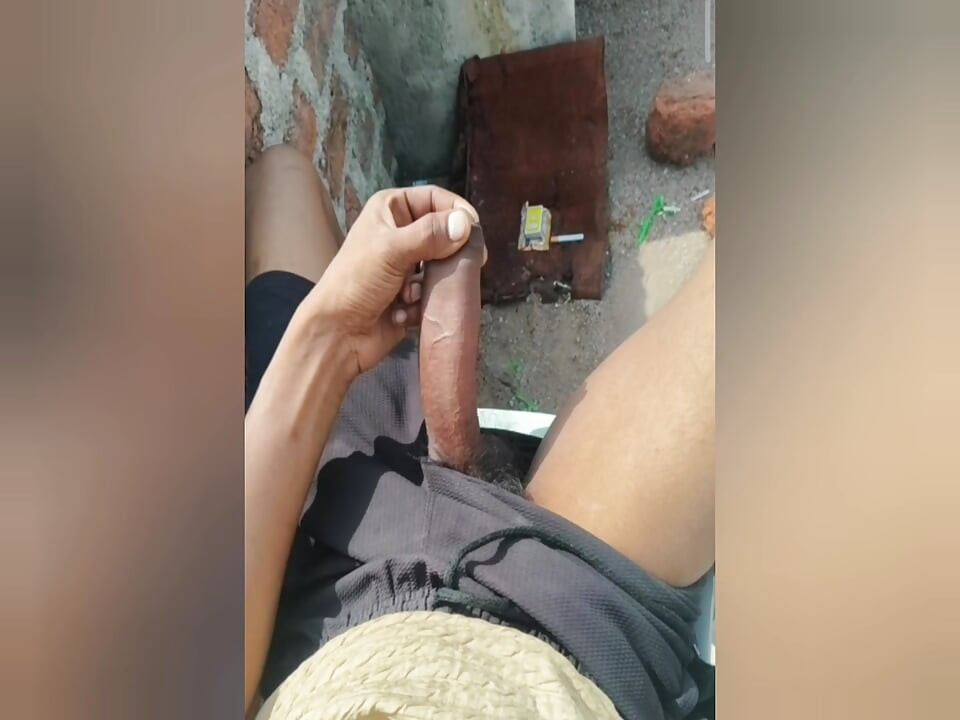 CUTE NUDES BOY SOLO IN OPEN AREA