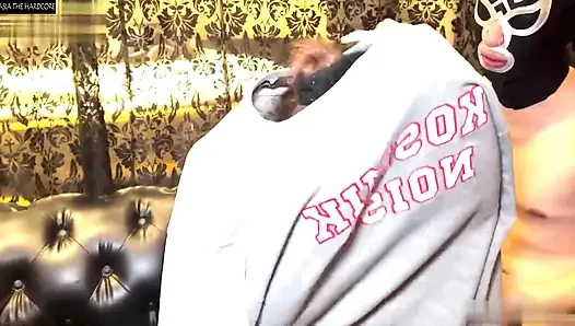 Eine hellhäutige Schönheit mit frischem, unschuldigem Charme