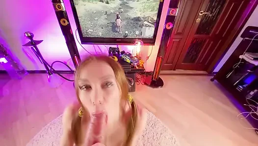 Cowok ini latihan dengan lubang pantatku yang sempit dan crot di wajahku