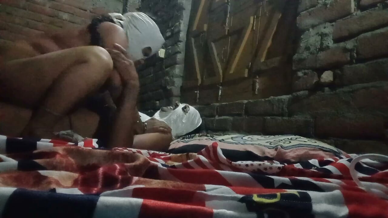 Village stepuncle aunty ki  jabardast chudai