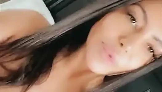 COWGIRL REITET EINE SEXPUPPE von der heißen latina Lela Star