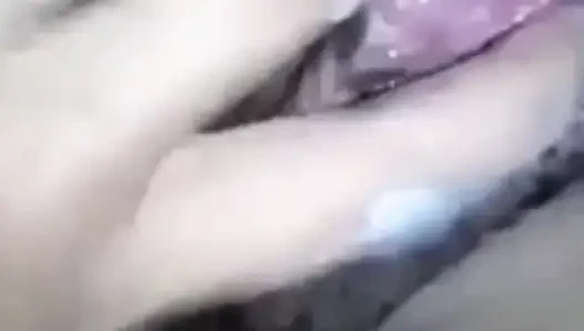 Mädchen im gelben kleid, nacktes video