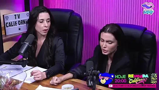 Two Hotties in a Show of Dirty Talk - Bruna Carlos and Luciana Picchi