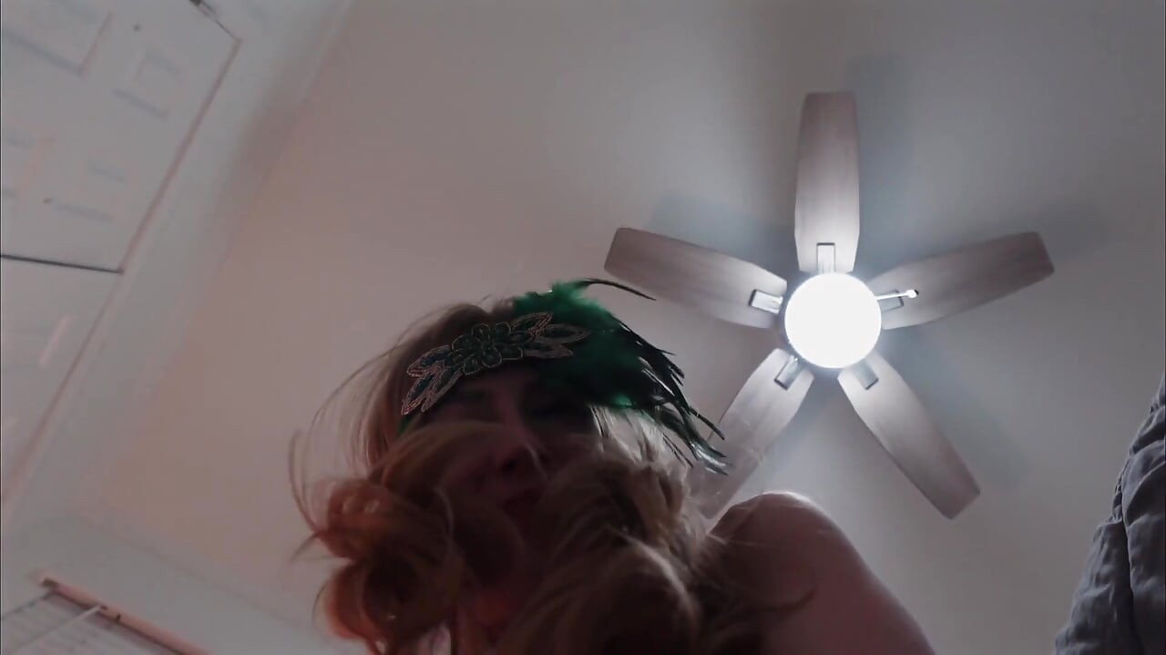 Stella Elle's Roaring '20s Giantess Fantasy 4K POV Tiny Thrills Czeka!