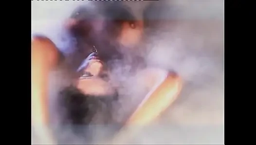 Meme ucu piercingli büyük memeli dövmeli orta yaşlı seksi kadının yumuşak pornosu sikiliyor ve ağzına boşalıyor