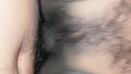 Tante desa ngentot memek muncrat