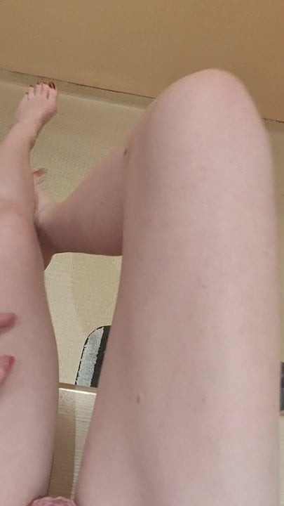 Feet Fetish Red Head Super Hot Goddess moeyslave Gorgeous