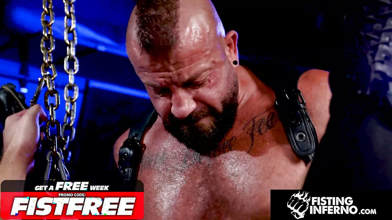 FISTING INFERNO - Faculdade Hunk Kyle Michaels Compilação