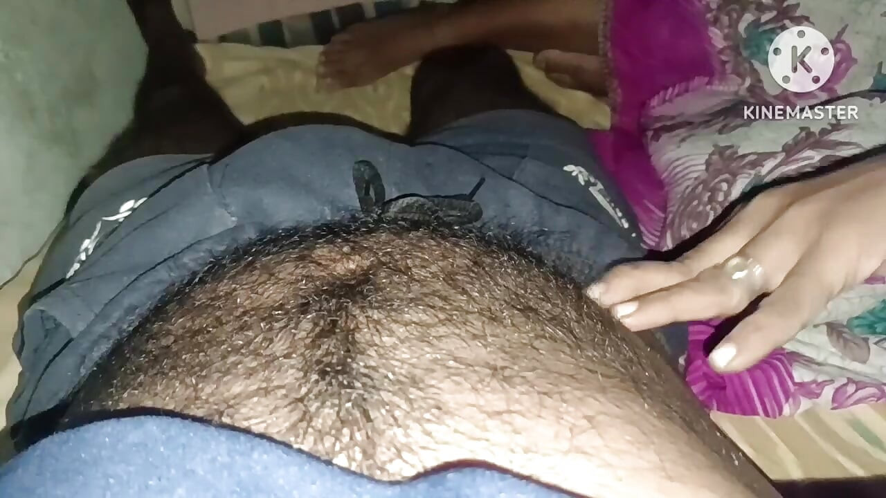 Indian desi hot honey baby soking coke in close u
