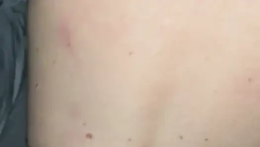 Zum ersten mal analvideo für echte amateur-milf