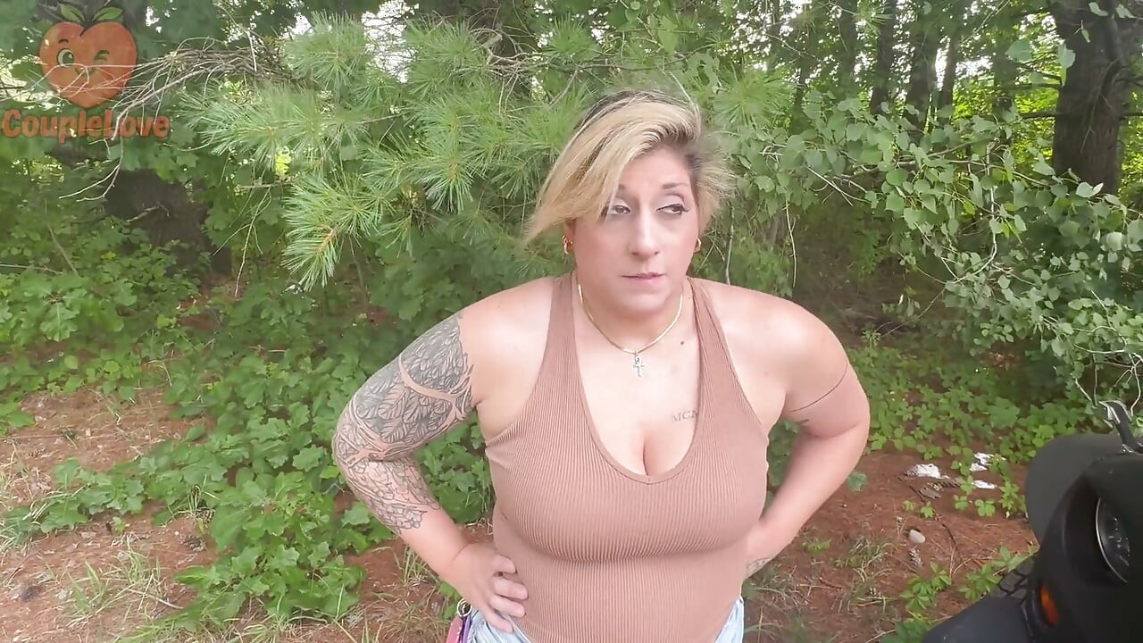 Milf varada traga una carga
