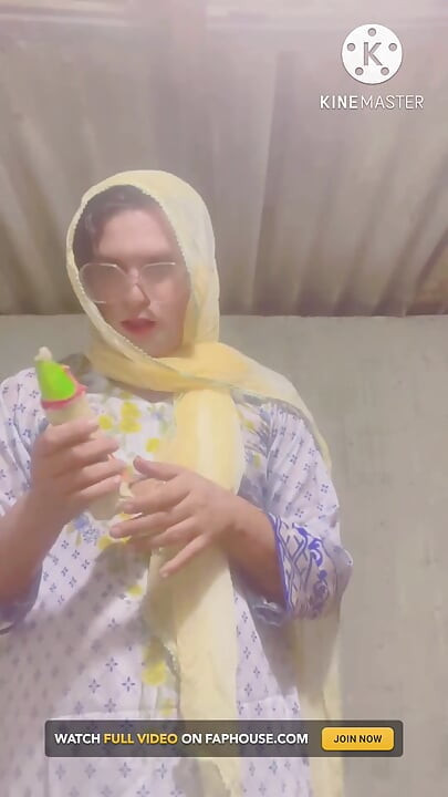 Introducing My Homemade Dildo.