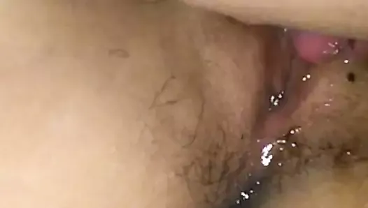 Eating pussy until she squirt prt 2
