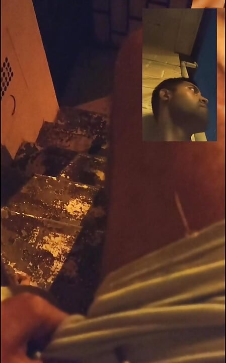 在户外撸管, 我已经很久没做过了, 我很紧张