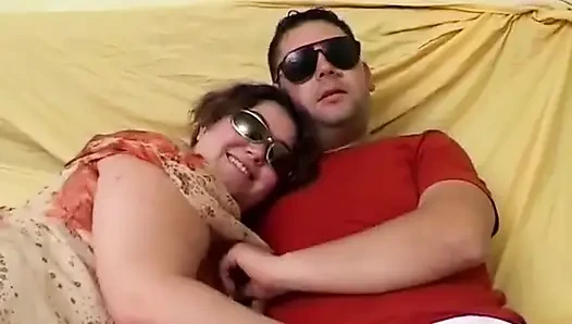 Amateur fat woman by sunglasses gets fucked and filmed