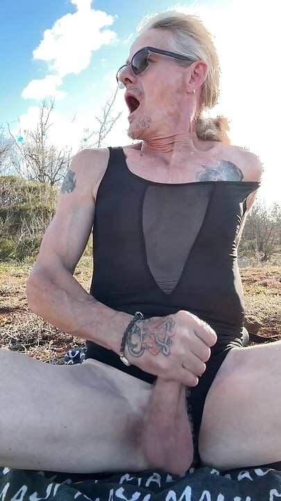 Outdoor masterbation