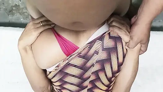 Pantat bahenol tante seksi ini dientot habis-habisan sama kontol besar sampai lubangnya menganga lebar