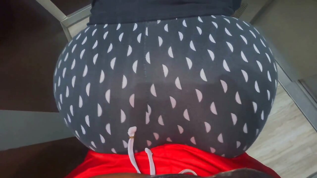 In meinen pjs runtergehen (pov)