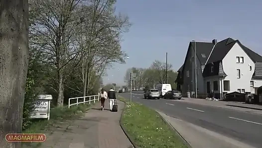 Она ждала автобус больше часа