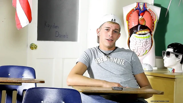 Party Guy Kayden Daniels Oozes Sex Appeal