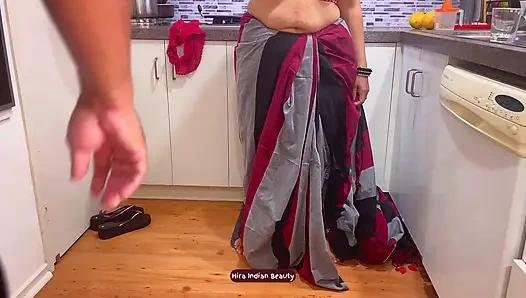 Hottest Desi Wife Saree Sex Big Ass Pressing Blowjob Face Fucking and Loud Missionary