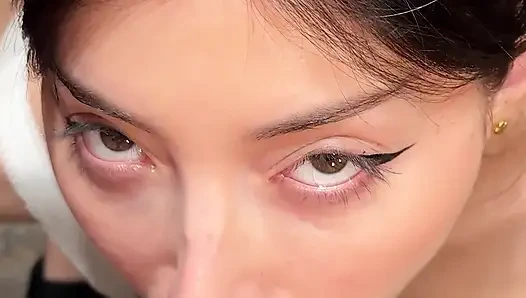 Pacar temanku menyeluruh untuk ngentot aku, muncrat ke mana-mana