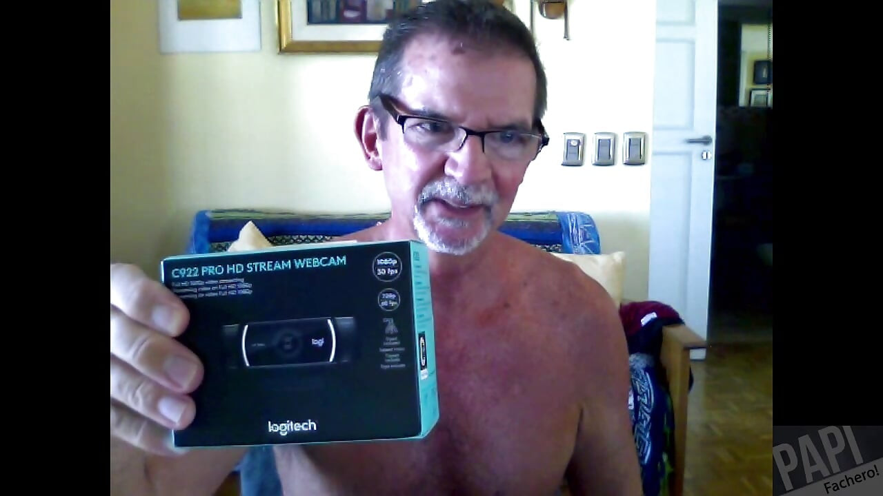 เปรียบเทียบเว็บแคม VX-2000 กล้องวงจรปิด MicroSoft เก่าของฉันกับเว็บแคม HD Logitech C922 Pro สตรีมเว็บแคมใหม่
