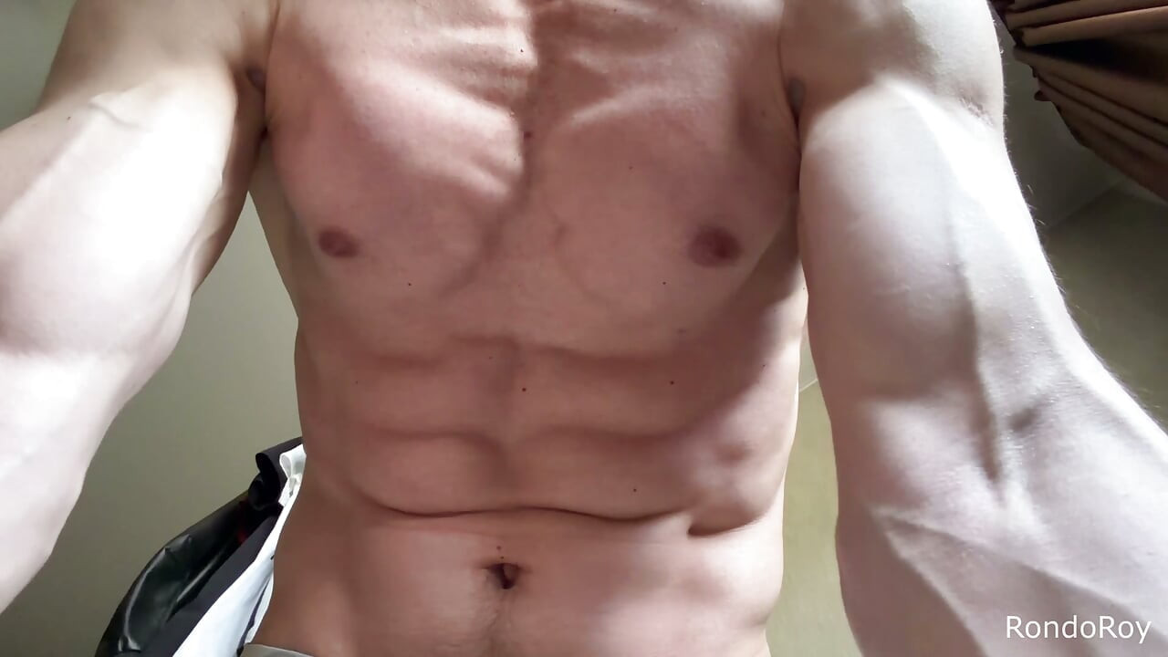 Hot JOCK drops huge CUM load on the floor