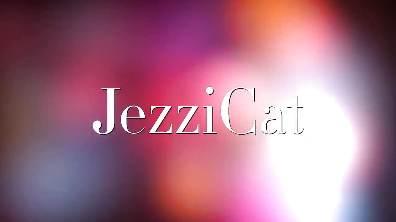 Jessy Cat horny experience!